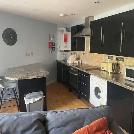 Beautiful 1 Bed In City 公寓 *